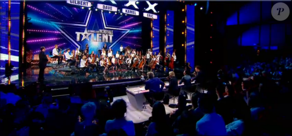 Les petites mains symphoniques, dans La France a un incroyable talent (saison 10), le mardi 10 novembre 2015 sur M6.