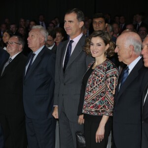 Letizia et Felipe VI d'Espagne décernaient le 12 novembre 2015, lors d'une cérémonie à la Ciudad BBVA à Madrid, les accréditations attribuées aux nouveaux ambassadeurs de la Marque Espagne, pour la 6e édition de cette initiative biennale récompensant des personnes physiques ou morales pour leur engagement au service du rayonnement de l'Espagne.