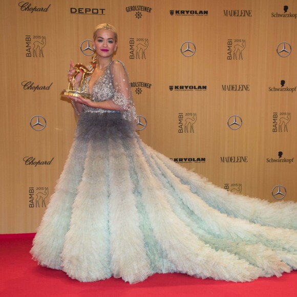 Rita Ora - Cérémonie des "Bambi Awards" à Berlin, le 12 novembre 2015.