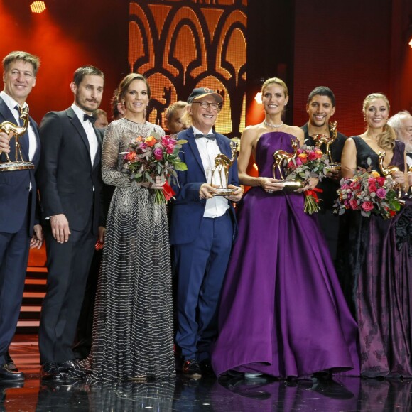 Sebastian Krumbiegel, Tobias Moretti, Clemens Schick, Hilary Swank, Otto Waalkes, Heidi Klum, Andreas Bourani - Scène - Cérémonie des "Bambi Awards" à Berlin, le 12 novembre 2015
