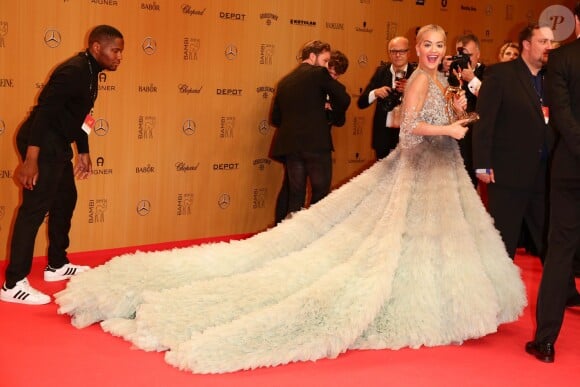 Rita Ora - Cérémonie des "Bambi Awards" à Berlin, le 12 novembre 2015.