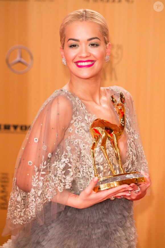 Rita Ora - Cérémonie des "Bambi Awards" à Berlin, le 12 novembre 2015.