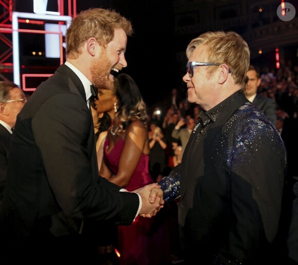 Prince Harry et Sir Elton John - Royal Variety Performance au Albert Hall à Londres, le 13 novembre 2015.