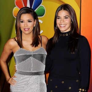 Eva Longoria, America Ferrera à la soirée Telenovela + Superstore à Los Angeles, le 18 novembre 2015