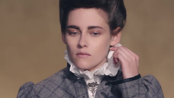 Kristen Stewart transformée : Face à Karl Lagerfeld en Gabrielle Chanel...