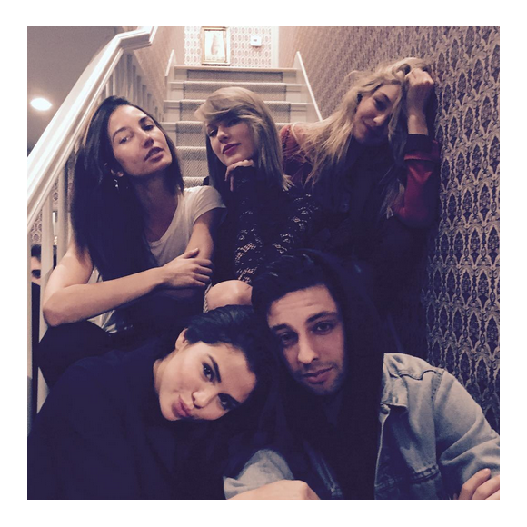 Taylor Swift, Selena Gomez et Gigi Hadid célèbrent l'anniversaire de Lily Aldridge / photo postée sur Instagram.