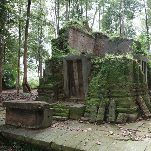 Exclusif - Préparation du lieu de tournage du prochain film d'Angelina Jolie "First They Killed My Father" à Siem Reap au Cambodge, le 11 novembre 2015.