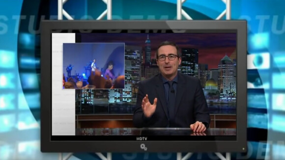 La chute de Shy'm l'AccorHotels Arena, le 17 novembre 2015 fait le buzz aux Etats-Unis. John Oliver s'est moqué d'elle dans son émission "Last Week Tonight with John Oliver".