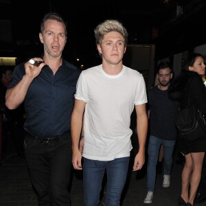 Niall Horan - Les membres du groupe One Direction à la sortie du club Cirque à Londres, le 30 septembre 2015