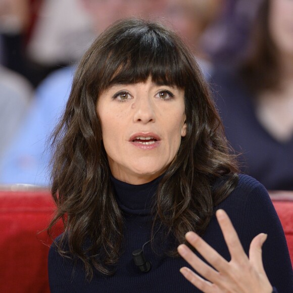 Romane Bohringer - Enregistrement de l'émission "Vivement Dimanche" à Paris le 25 Novembre 2015 et qui sera diffusée le 29 Novembre 2015.