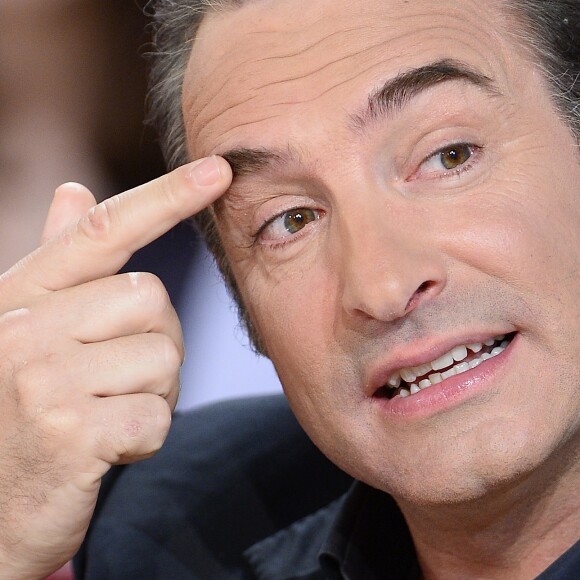 Jean Dujardin - Enregistrement de l'émission "Vivement Dimanche" à Paris le 25 Novembre 2015 et qui sera diffusée le 29 Novembre 2015.