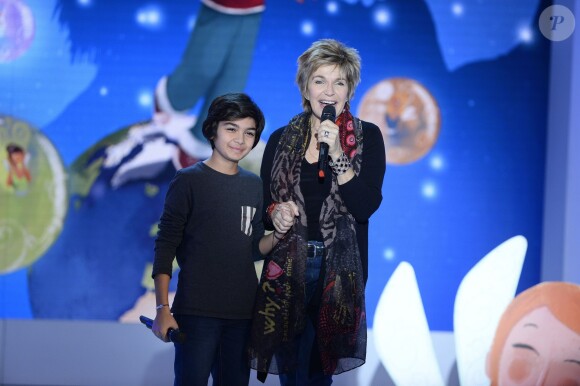 Paul Ventimila (The Voice Kid) et Véronique Jannot - Enregistrement de l'émission "Vivement Dimanche" à Paris le 25 Novembre 2015 et qui sera diffusée le 29 Novembre 2015.