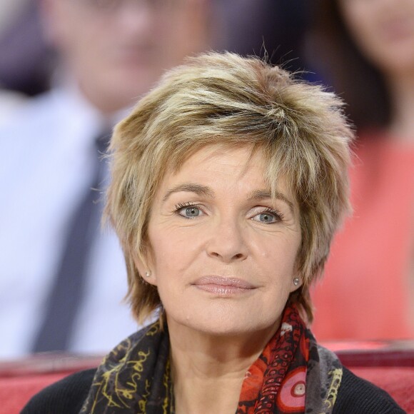 Véronique Jannot - Enregistrement de l'émission "Vivement Dimanche" à Paris le 25 Novembre 2015 et qui sera diffusée le 29 Novembre 2015.
