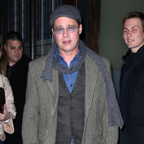Brad Pitt sort de son hôtel à New York, le 25 novembre 2015, où il est en promotion pour son nouveau film "The Big Short".