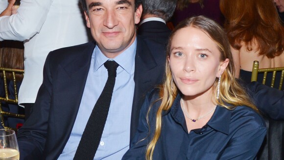 Mary-Kate Olsen et Olivier Sarkozy mariés ? Une cérémonie bien "fumeuse"...