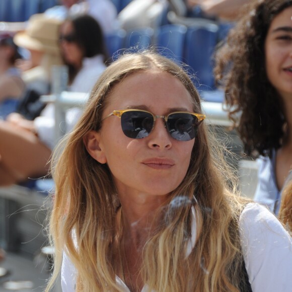 Exclusif - Mary-Kate Olsen participe à la 40e édition annuelle du Hampton Classic (concours équestre) à Bridgehampton, le 28 août 2015.