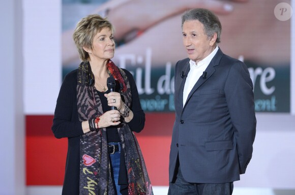 Véronique Jannot et Michel Drucker - Enregistrement de l'émission "Vivement dimanche" à Paris le 6 novembre 2013.