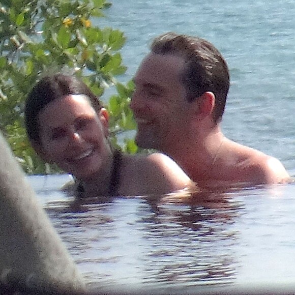 Exclusif - Courteney Cox et son fiancé Johnny McDaid passent des vacances en amoureux à Cancun, le 14 mai 2015