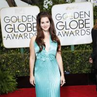 Lana Del Rey jamais tranquille : Un fan amoureux campait dans son garage