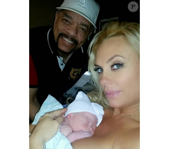 Ice-T et Coco Austin avec leur fille Chanel Nicole quelques minutes après sa naissance / photo postée sur Instagram, le 28 novembre 2015