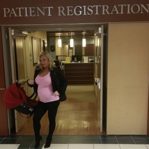 Coco Austin arrive à l'hôpital pour accoucher / photo postée sur Instagram, le 28 novembre 2015