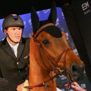 Benjamin Castaldi, vainqueur du du Prix Bang & Olufsen à 1,15 m lors du Longines Masters de Paris le 4 décembre 2015 à Villepinte © Christophe Bricot