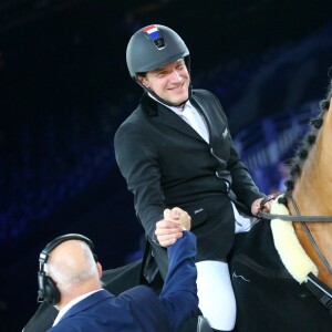 Benjamin Castaldi, vainqueur du du Prix Bang & Olufsen à 1,15 m lors du Longines Masters de Paris le 4 décembre 2015 à Villepinte © Christophe Bricot