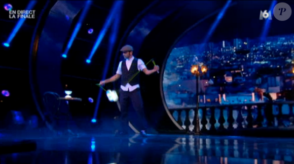 Nico Pires, dans Incroyable Talent 2015 (la finale), le mardi 8 décembre 2015 sur M6.