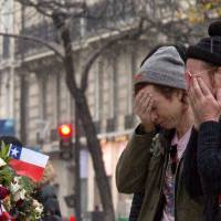 Eagles of Death Metal de retour au Bataclan : Larmes et recueillement