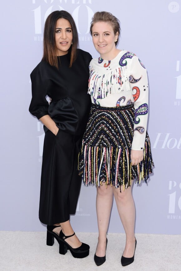 Les créatrices de la série "Girls" Jennifer Konner et Lena Dunham assistent au déjeuner des "Women In Entertainment" de 2015 organisé par le magazine The Hollywood Reporter, aux Milk Studios. Los Angeles, le 9 décembre 2015.