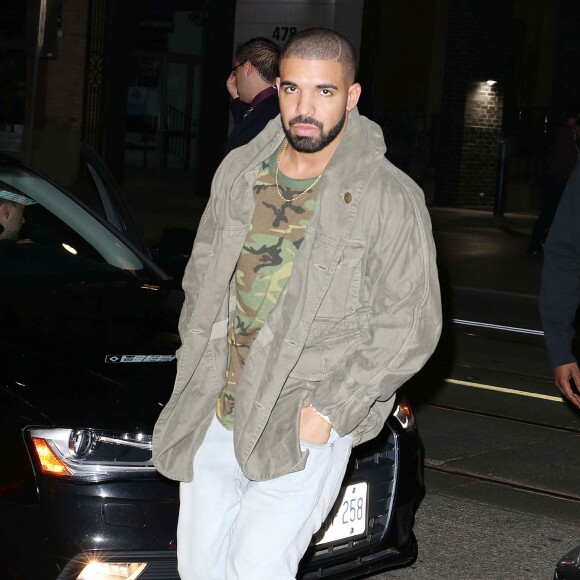 Exclusif - Le rappeur Drake inaugure son nouveau restaurant 'Frings' en partenariat avec le chef Susur Lee à Toronto. Lors de cette soirée, il a présenté sa mère à sa compagne Serena Williams. Jada Smith, Jayden Smith et Ryan, le cousin de Drake étaient eux aussi de la partie. La soirée s'est déroulée au rythme des sons du rappeur. Drake est très en vogue en ce moment, et il a sorti un nouvel album surprise "What a Time To Be Alive" sur Apple Music. le 21 septembre 2015 © CPA
