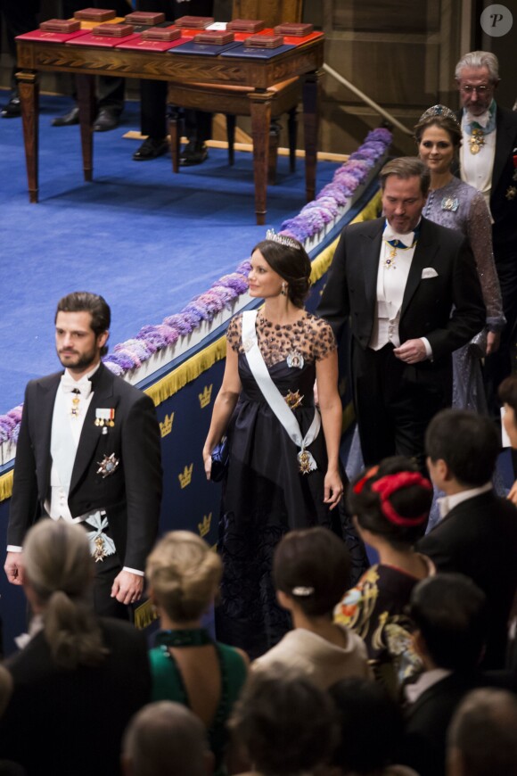 Le prince Carl Philip, la princesse Sofia (Sofia Hellqvist) (enceinte), Christopher (Chris) O'Neill, la princesse Madeleine de Suède - La famille royale suédoise assiste à la cérémonie de remise des Prix Nobel à Stockholm, le 10 décembre 2015.