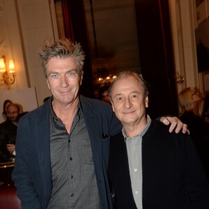 Exclusif - Philippe Caroit et Patrick Braoudé - People à l'exposition "Souvenirs, souvenirs" au café restaurant "Les Deux Magots" de Didier Audebert et Gianni Soglia à Paris. 72 stars ont confié le souvenir le plus intime de leur vie illustré par une photographie originale. Une façon de rendre hommage à tous ceux dont la mémoire s'enfuit... Une partie des droits du livre sera reversée à la fondation Pompidou qui oeuvre pour la recherche contre la maladie d'Alzheimer. Le 7 décembre 2015 © Rachid Bellak-LMS / Bestimage.