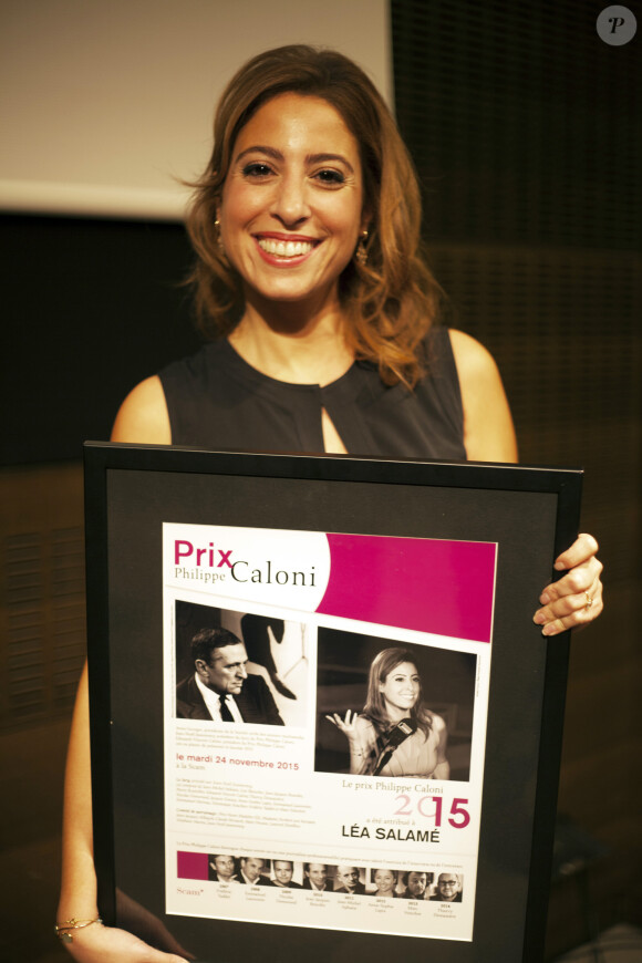 Léa Salamé, lauréate 2015 du prix Philippe Caloni à Paris le 24 novembre 2015. 