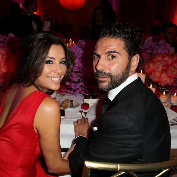 Exclusif - Eva Longoria (robe Monsoori, bijoux Messika) et son compagnon Jose Antonio Baston - Dîner du Global Gift Gala au profit de L'Unicef France Frimousses de Créateurs, de The Global Gift Foundation et The Eva Longoria Foundation, organisé au Four Seasons Hôtel George V à Paris, le 25 mai 2015.