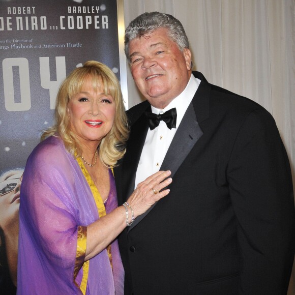 Diane Ladd et son mari Robert Hunter à la première de 'Joy' au Ziegfeld Theatre à New York, le 13 décembre 2015.