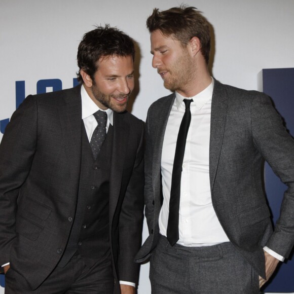 Bradley Cooper, Jake McDorman à la première de 'Joy' au Ziegfeld Theatre à New York, le 13 décembre 2015.