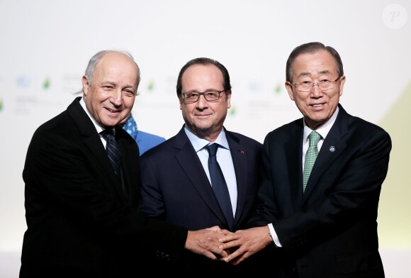 Laurent Fabius, François Hollande, Ban Ki-moon - Arrivées des 150 chefs d'Etat pour le lancement de la 21ème conférence sur le climat (COP21) au Bourget le 30 novembre 2015. © Dominique Jacovides