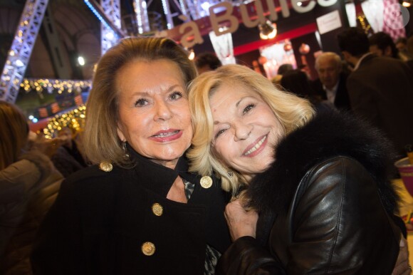 Jacqueline Veyssiere et Nicoletta - Inauguration de la 3e édition de "Jours de Fêtes" au Grand Palais à Paris, le 17 décembre 2015.