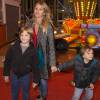 Sarah Lavoine avec ses enfants Milo et Roman - Inauguration de la 3e édition de "Jours de Fêtes" au Grand Palais à Paris, le 17 décembre 2015.