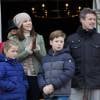 La princesse Mary, le prince Frederik et leurs enfants la princesse Isabella et le prince Christian de Danemark lors de la chasse Hubertus à Copenhague le 1er novembre 2015