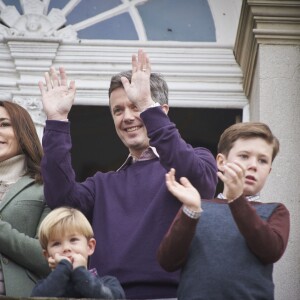 Le prince Frederik et la princesse Mary de Danemark et leurs enfants Christian, Isabella, Vincent et Josephine lors de la chasse Hubertus à Copenhague le 1er novembre 2015.