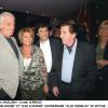 Jean-Paul Belmondo et Jean Lefebvre aux 53 ans d'Alan Coriolan au VIP Paris en mars 2001