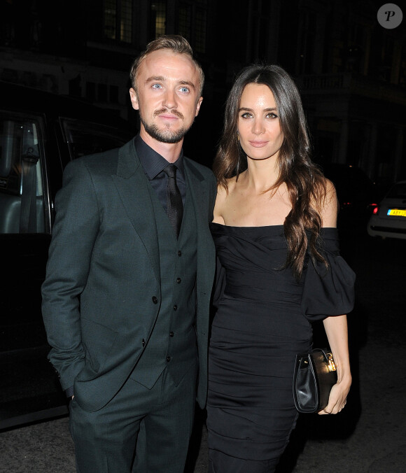 Tom Felton et sa compagne Jade Olivia - People à l'inauguration du sapin de Noël de l'hôtel Claridge décoré par Dolce & Gabbana à Londres, le 19 novembre 2014.