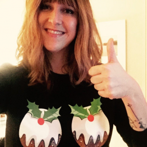 L'animatrice Daphné Bürki et son sublime pull de Noël. Décembre 2015.