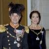 La princesse Mary et le prince Frederik de Danemark arrivent pour le gala du Nouvel An au palais Christian VII à Amalienborg à Copenhague le 1er janvier 2016.