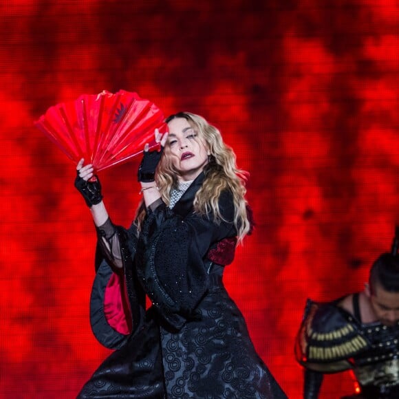 Concert de Madonna à l'AccorHotels Arena (Bercy) à Paris, le 9 décembre 2015.