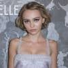Lily-Rose Depp - Photocall lors du vernissage de l'exposition Chanel "Mademoiselle Privé" à la Galerie Saatchi à Londres, le 12 octobre 2015.