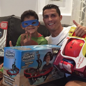 Cristiano Ronaldo et son fils - janvier 2016