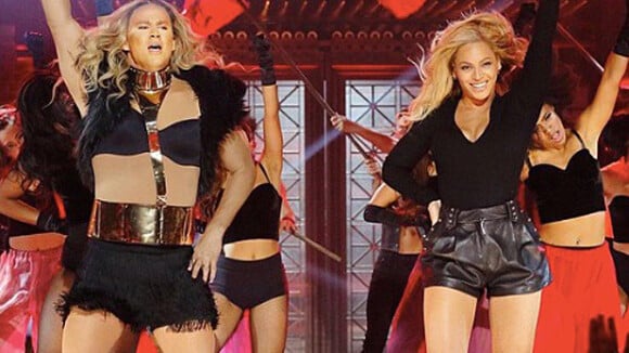 Channing Tatum imite Beyoncé Knowles sur son titre Run The World (Girls) lors de l'émission Lip Sync Battle. Il est rejoint sur scène par la popstar en personne. Vidéo postée sur Vimeo, le 8 janvier 2016